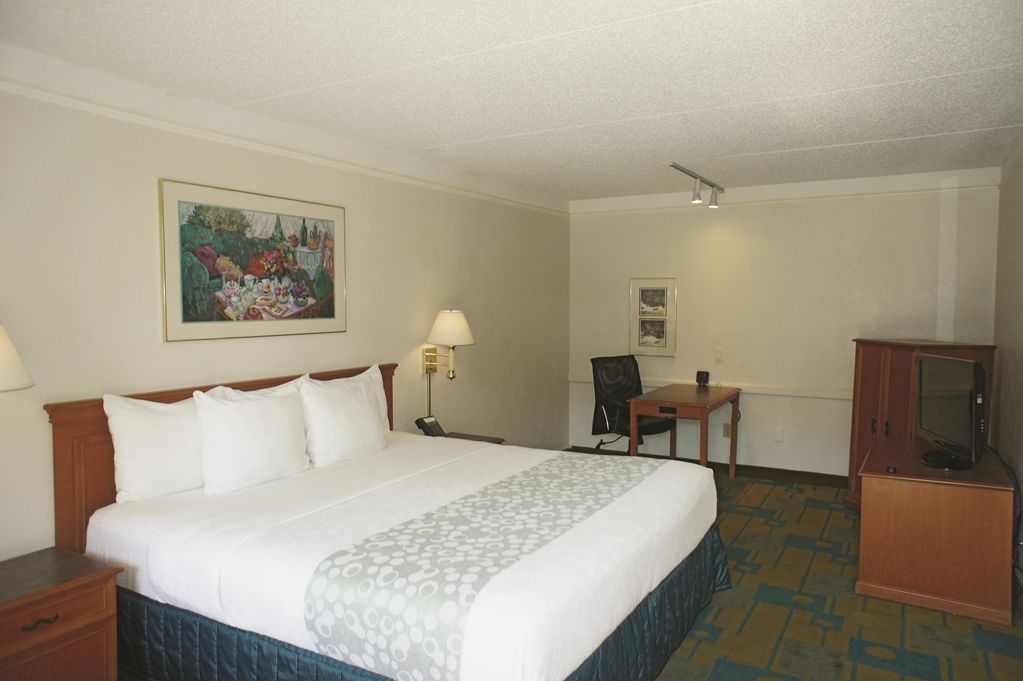 Baymont By Wyndham Jacksonville Orange Park Номер фото